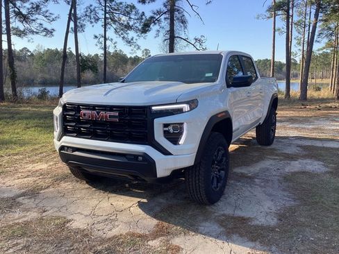 New 2025 GMC Canyon Elevation w/ Convenience Package image 1