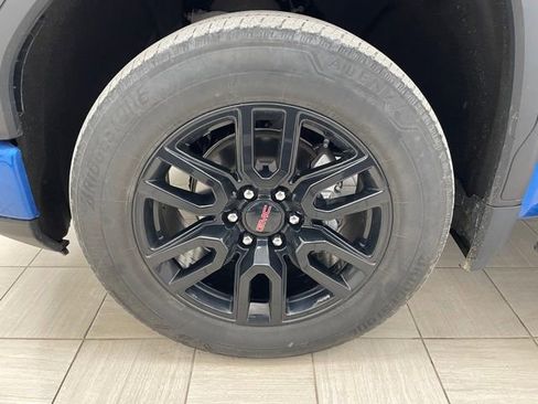 Used 2022 GMC Sierra 1500 Elevation image 7