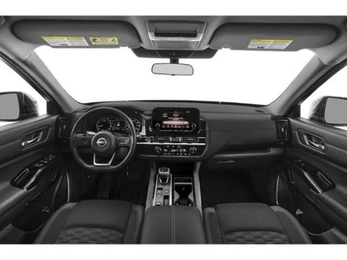 Used 2023 Nissan Pathfinder S image 12