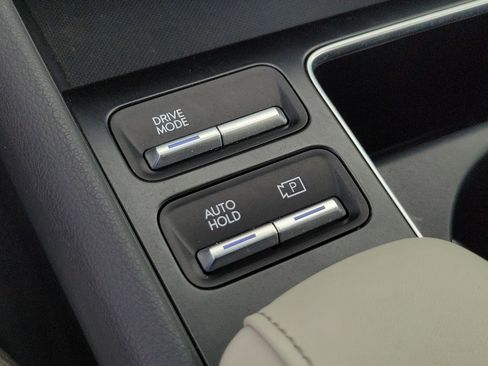 Used 2025 Hyundai Sonata SEL FWD image 8