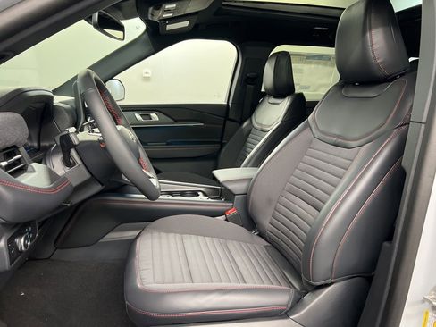 New 2026 Ford Explorer ST-Line w/ ST-Line Street Pack image 26