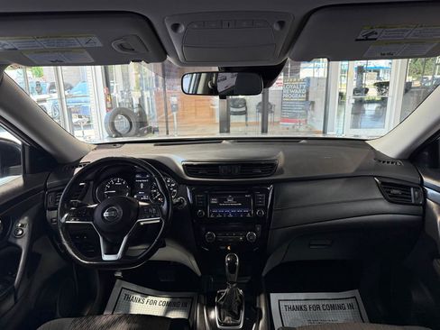 Used 2019 Nissan Rogue SV AWD/4WD image 30