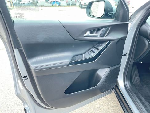 Used 2025 Chevrolet Equinox LT image 20