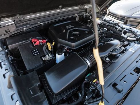 Used 2022 Jeep Wrangler Unlimited Sport AWD/4WD image 85