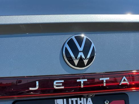 Used 2025 Volkswagen Jetta S FWD image 29