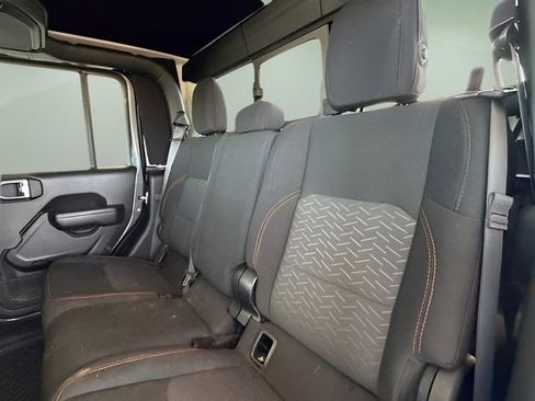 Used 2023 Jeep Gladiator Mojave w/ Trailer Tow Package image 33