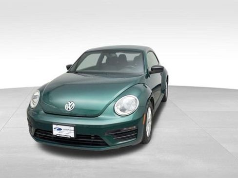 Used 2018 Volkswagen Beetle 2.0T S image 8