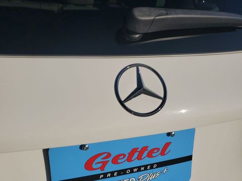 Used 2021 Mercedes-Benz GLC 300 image 40