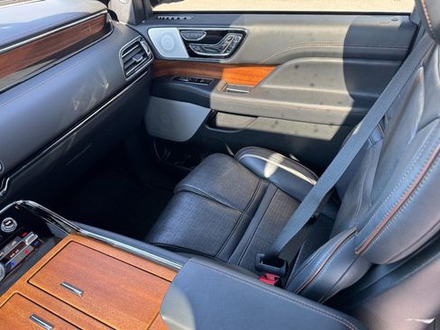 Certified 2022 Lincoln Navigator Black Label image 11