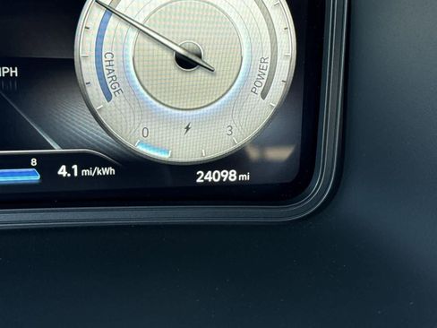 Used 2023 Hyundai Kona SE image 17