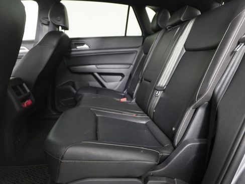 Used 2020 Volkswagen Atlas Cross Sport SEL image 9