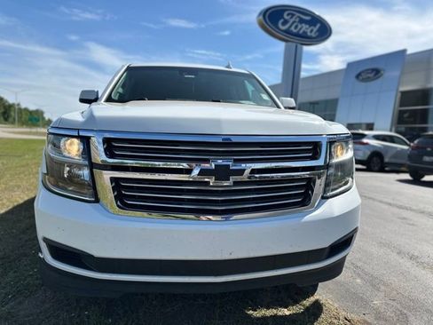 Used 2019 Chevrolet Suburban LT image 12