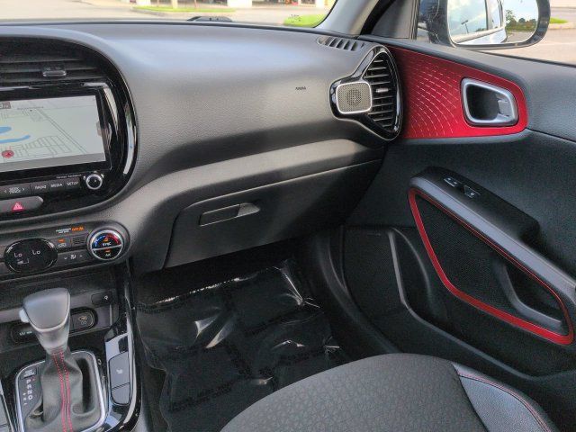 Used 2023 Kia Soul GT-Line w/ GT-Line Technology Package FWD image 17