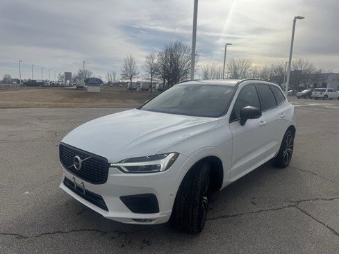 Used 2021 Volvo XC60 T5 R-Design w/ Protection Package Premier image 3
