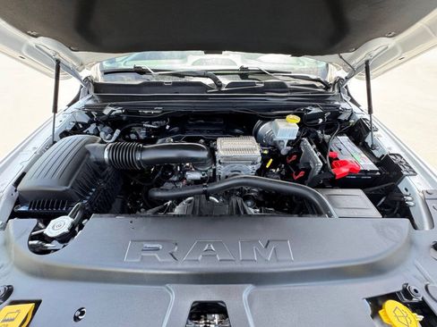 Used 2022 RAM 1500 Laramie w/ Sport Appearance Package AWD/4WD image 38