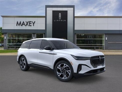 New 2026 Lincoln Nautilus Premier w/ Equipment Group 102A AWD/4WD image 95