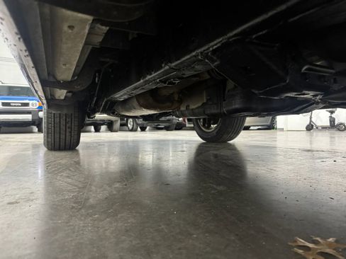 Used 2013 Lexus GX 460 Premium w/ Comfort Plus Pkg image 34