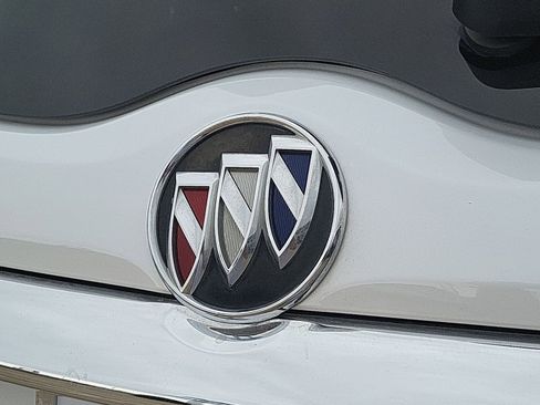 Used 2023 Buick Enclave Avenir w/ Avenir Technology Package image 32