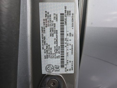 Used 2024 Ford Escape Platinum AWD/4WD image 46