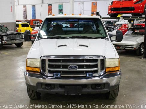 Used 2000 Ford F350 XLT image 11