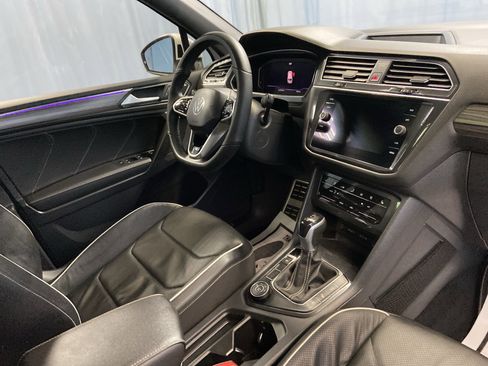 Used 2022 Volkswagen Tiguan SEL R-Line image 47