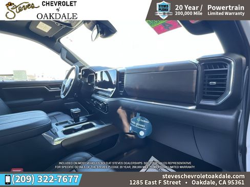 Used 2025 Chevrolet Silverado 1500 High Country AWD/4WD image 32