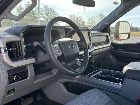 New 2026 Ford F250 XLT w/ XLT Premium Package image 8