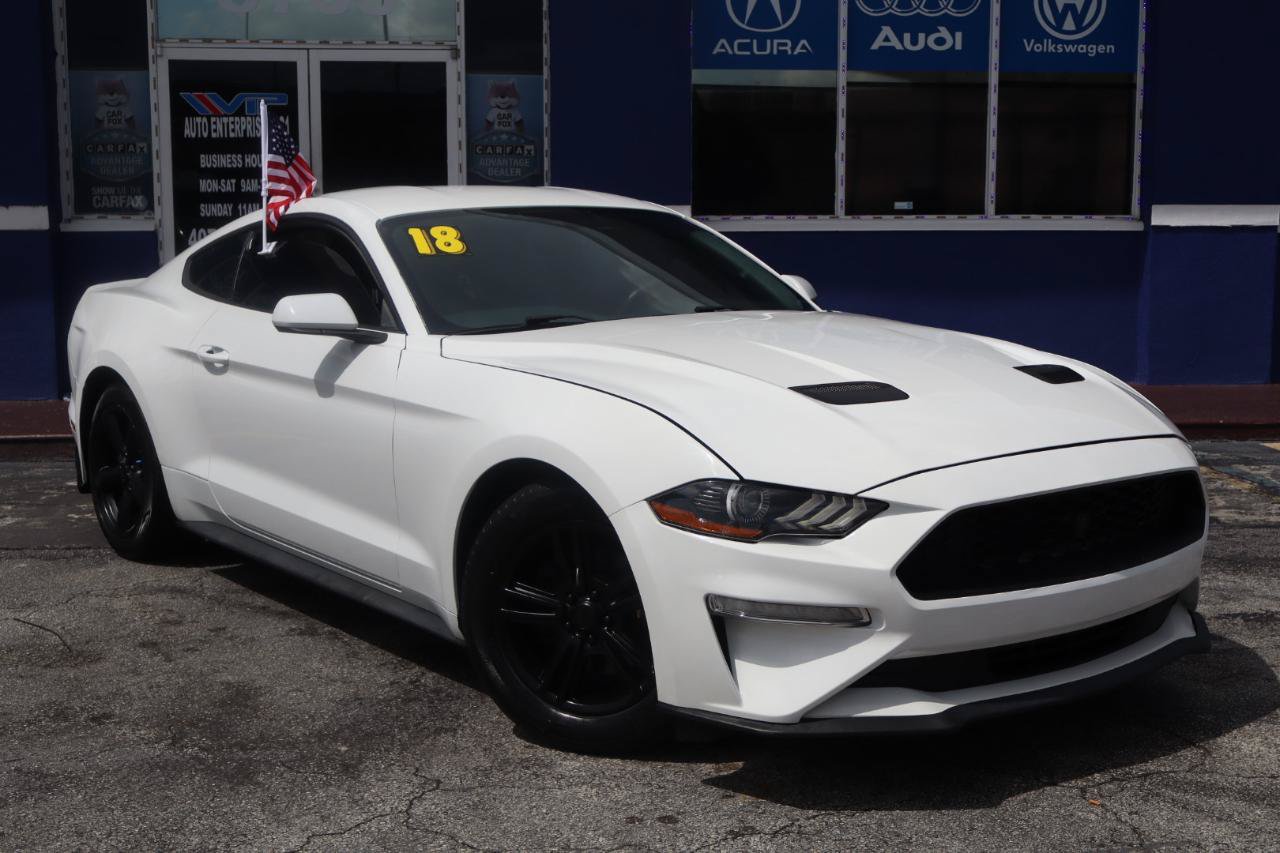 Used 2018 Ford Mustang Coupe RWD image 2