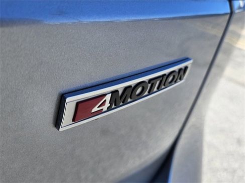 Used 2021 Volkswagen Atlas SEL Premium image 13