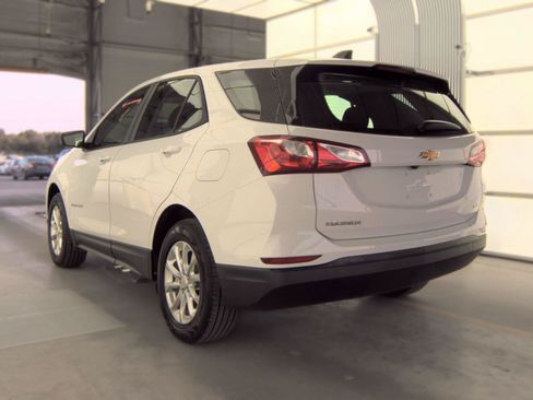 Used 2020 Chevrolet Equinox LS AWD/4WD image 6