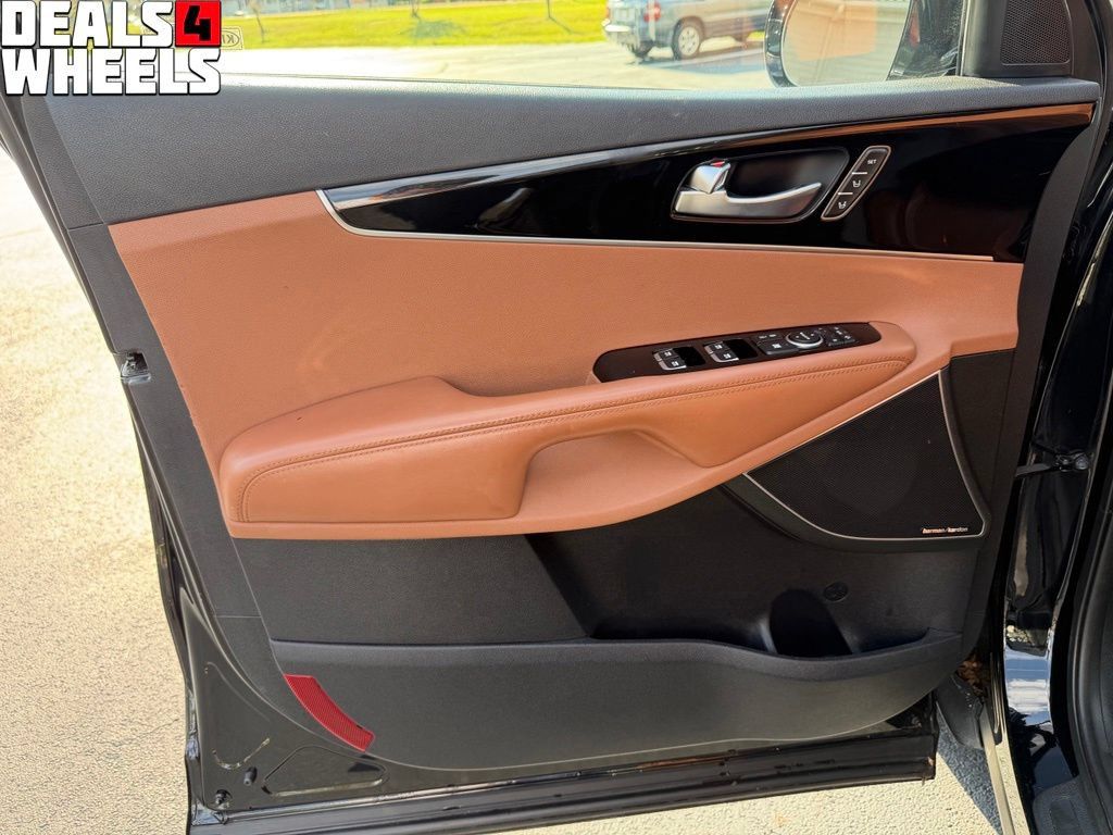 Used 2019 Kia Sorento SX FWD image 10