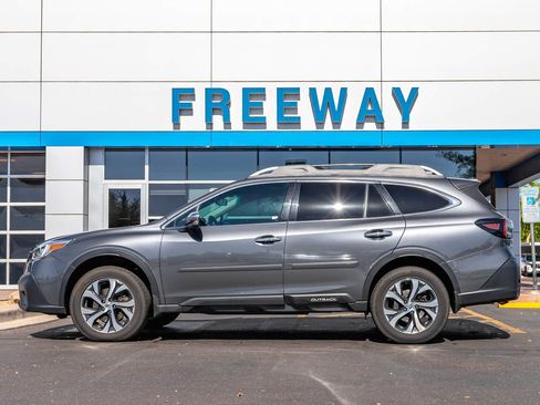 Used 2021 Subaru Outback Touring w/ Popular Package #2 AWD/4WD image 2
