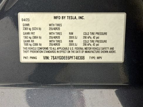 Used 2023 Tesla Model Y Long Range AWD/4WD image 29