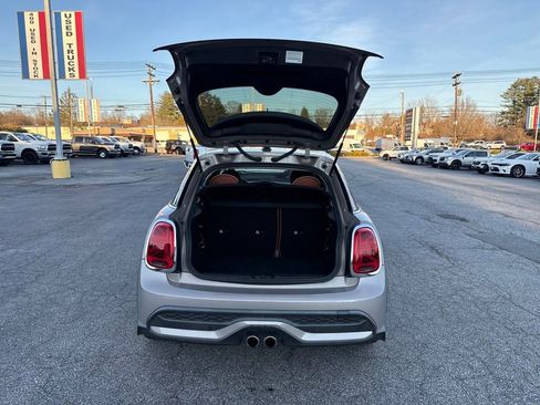 Used 2022 MINI Cooper S w/ Signature Upholstery Package image 24