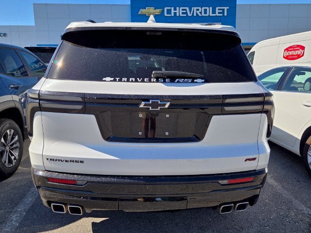 Used 2024 Chevrolet Traverse RS w/ LPO, Floor Liner Package FWD image 4