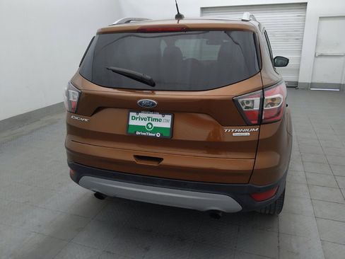 Used 2017 Ford Escape Titanium FWD image 7