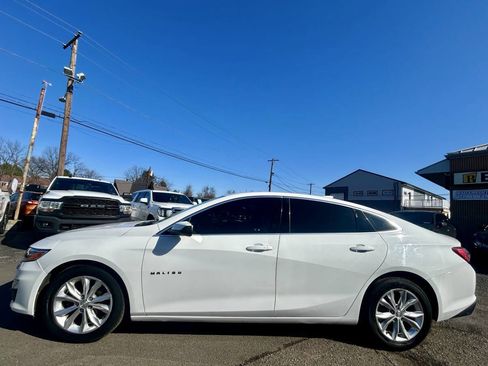 Used 2020 Chevrolet Malibu LT image 3