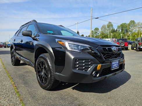 Used 2025 Subaru Outback Wilderness AWD/4WD image 7