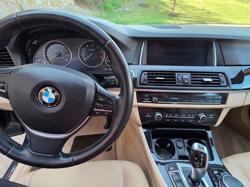 Used 2015 BMW 528i Sedan image 19