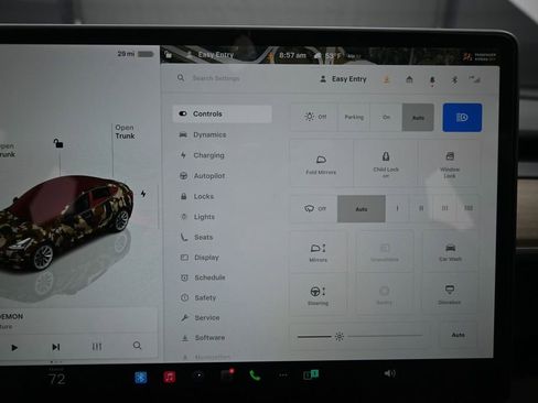 Used 2023 Tesla Model 3 Standard Range image 13