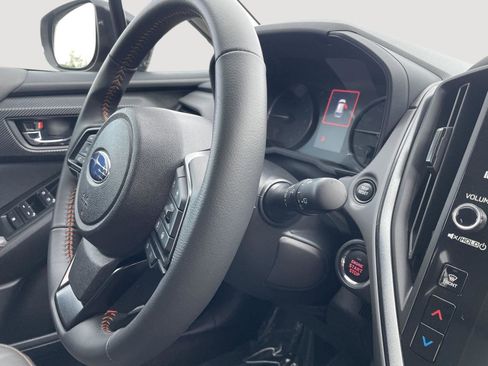 Used 2024 Subaru Crosstrek 2.5i Limited w/ Crosstrek Mirror Package image 7