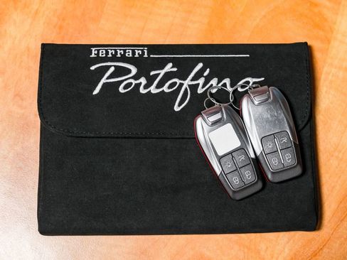 Used 2020 Ferrari Portofino RWD image 61
