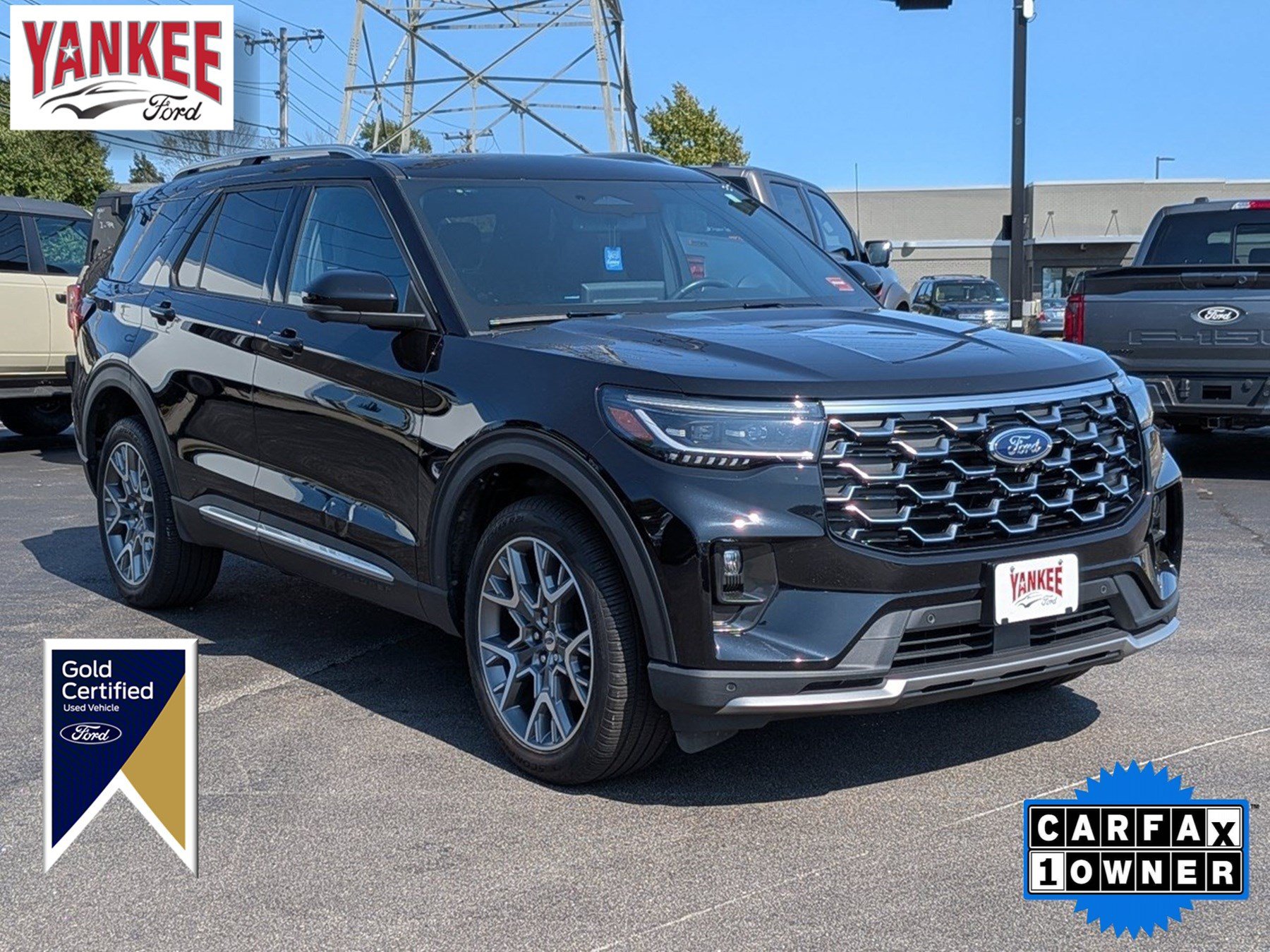 Certified 2025 Ford Explorer Platinum w/ Ultimate Package AWD/4WD image 1