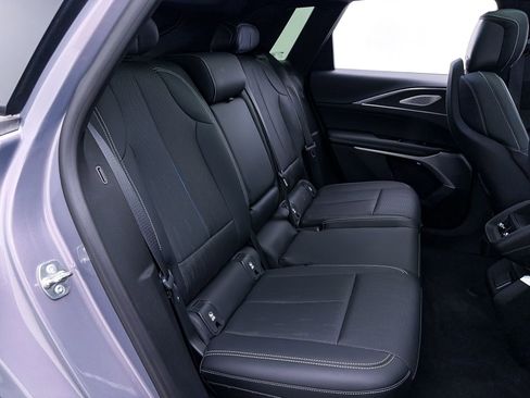 Used 2024 Cadillac Lyriq Sport RWD image 42