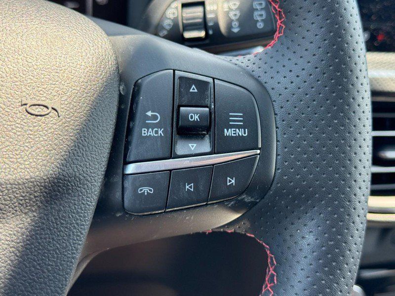 Used 2024 Ford Escape ST-Line w/ Tech Pack #1 FWD image 17