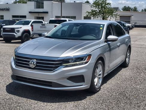 Used 2020 Volkswagen Passat 2.0T SE FWD image 4