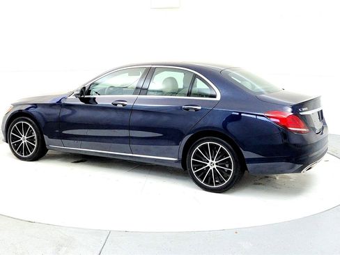 Used 2019 Mercedes-Benz C 300 4MATIC Sedan image 4