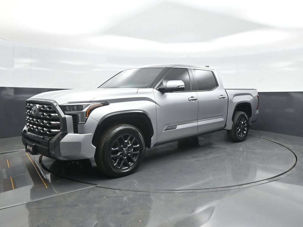 Used 2025 Toyota Tundra Platinum AWD/4WD image 3
