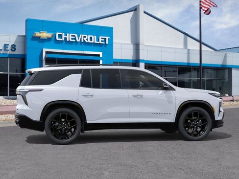 New 2026 Chevrolet Traverse RS w/ LPO, Floor Liner Package image 11