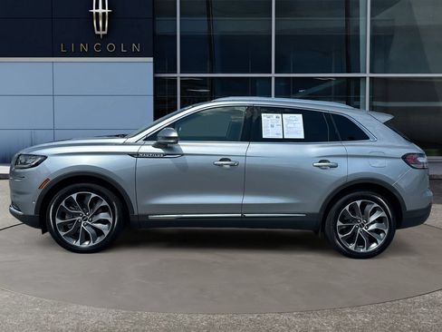 Used 2023 Lincoln Nautilus Reserve w/ Equipment Group 201A AWD/4WD image 8